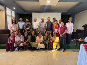 तालिम पश्चात् सहभागी र प्रशिक्षक सामुहिक तस्बिर